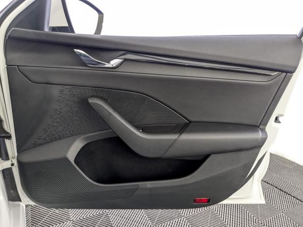 Skoda Octavia IV (A8) с пробегом 2020 года, цена 2 100 000 рублей, 108915 км, лифтбек, Автокод Объявления