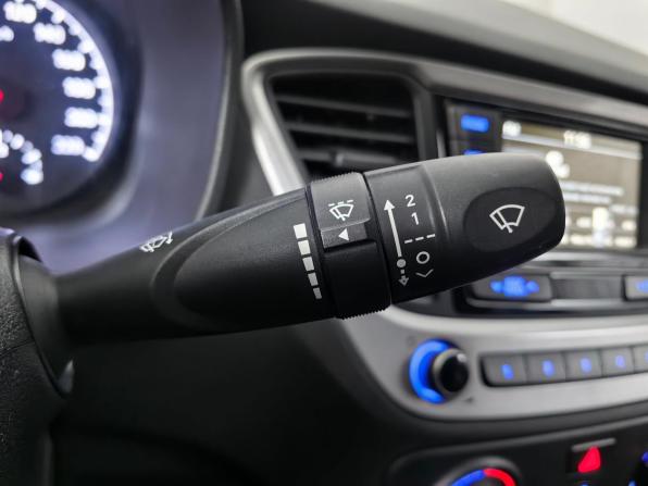 Hyundai Solaris II с пробегом 2017 года, цена 1 280 000 рублей, 105230 км, седан, Автокод Объявления