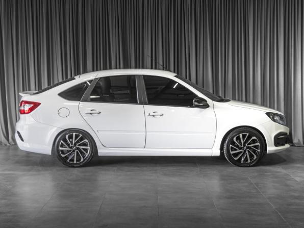 Lada (ВАЗ) Granta I Рестайлинг с пробегом 2024 года, цена 1 285 000 рублей, 39656 км, седан, Автокод Объявления