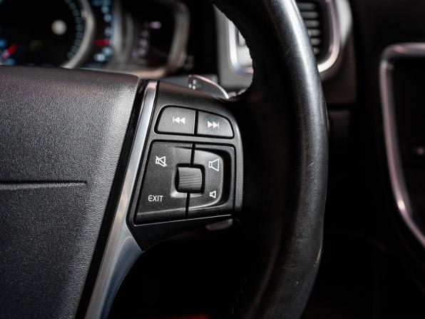 Volvo V60 I Рестайлинг с пробегом 2013 года, цена 1 175 000 рублей, 124500 км, универсал, Автокод Объявления