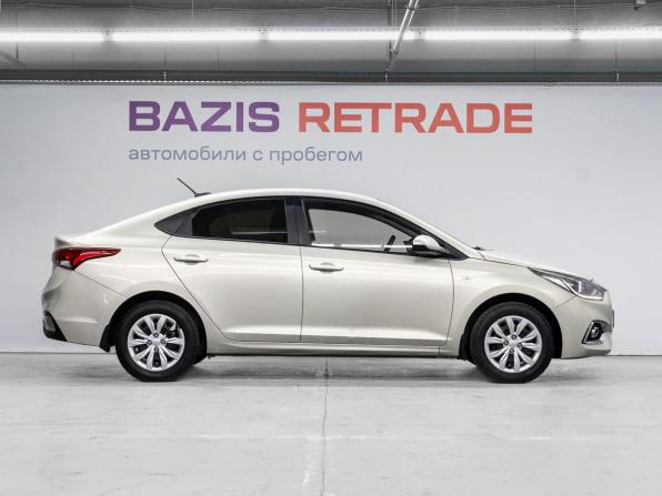 Hyundai Solaris II с пробегом 2018 года, цена 1 229 000 рублей, 103234 км, седан, Автокод Объявления