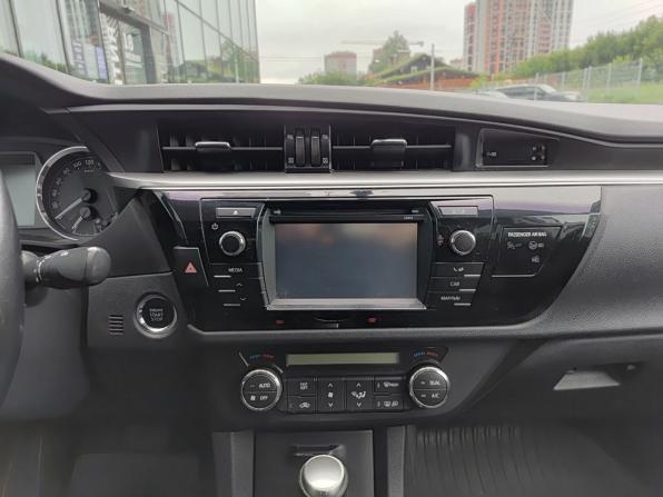 Toyota Corolla XI (E160 E170 E180) с пробегом 2013 года, цена 1 009 000 рублей, 193000 км, седан, Автокод Объявления