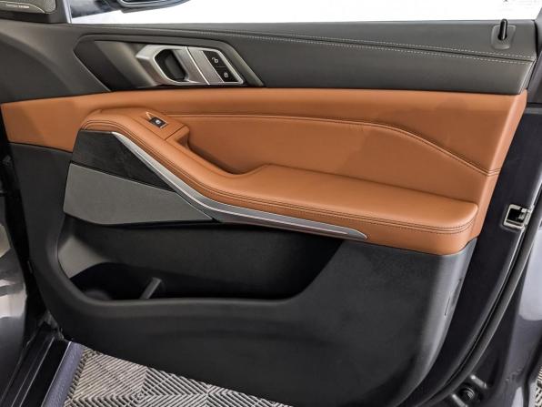 BMW X5 IV (G05/G18) с пробегом 2022 года, цена 10 000 000 рублей, 16142 км, внедорожник, Автокод Объявления
