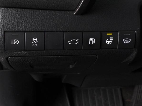 Toyota Camry VIII (XV70) с пробегом 2018 года, цена 2 545 000 рублей, 223654 км, седан, Автокод Объявления