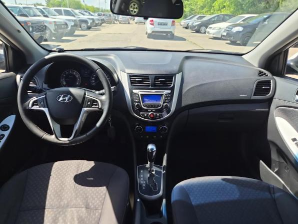Hyundai Solaris I с пробегом 2012 года, цена 760 000 рублей, 153130 км, хэтчбек, Автокод Объявления
