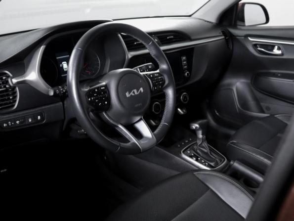 Kia Rio IV Рестайлинг с пробегом 2021 года, цена 2 149 000 рублей, 35500 км, хэтчбек, Автокод Объявления