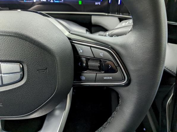 Geely Atlas II с пробегом 2024 года, цена 3 090 000 рублей, 22209 км, внедорожник, Автокод Объявления