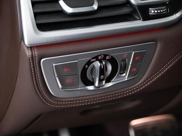 BMW 7 серии VI (G11/G12) Рестайлинг с пробегом 2019 года, цена 5 997 077 рублей, 102005 км, седан, Автокод Объявления