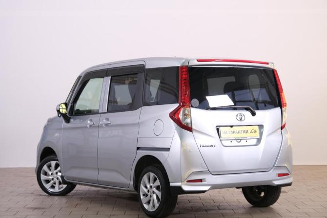 Toyota Roomy I Рестайлинг с пробегом 2021 года, цена 1 299 000 рублей, 92000 км, микровэн, Автокод Объявления