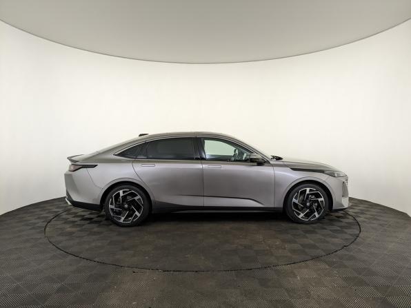 Changan Lamore с пробегом 2023 года, цена 1 900 000 рублей, 43759 км, седан, Автокод Объявления