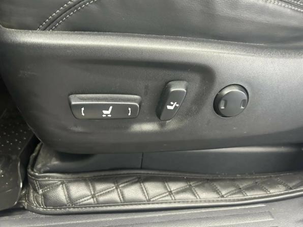 Toyota Land Cruiser Prado 150 Series Рестайлинг 3 с пробегом 2021 года, цена 7 680 000 рублей, 94001 км, внедорожник, Автокод Объявления