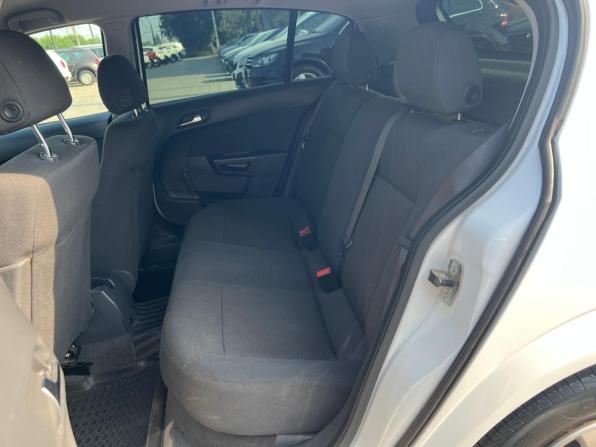 Opel Astra H Рестайлинг с пробегом 2014 года, цена 686 900 рублей, 140229 км, хэтчбек, Автокод Объявления