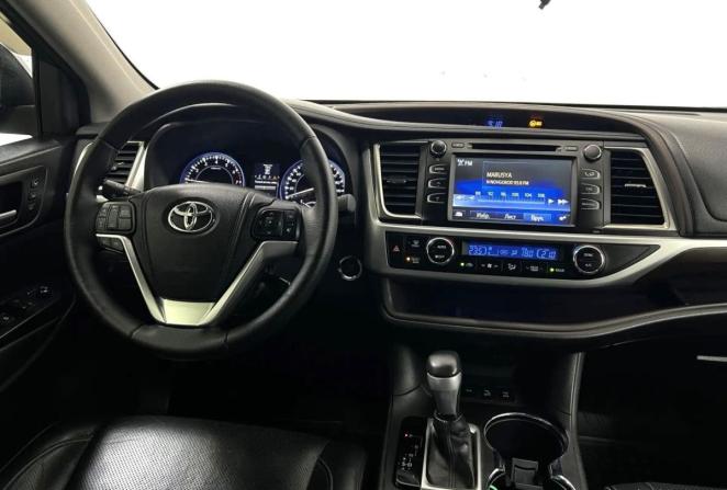 Toyota Highlander III (XU50) с пробегом 2014 года, цена 2 850 000 рублей, 183809 км, внедорожник, Автокод Объявления