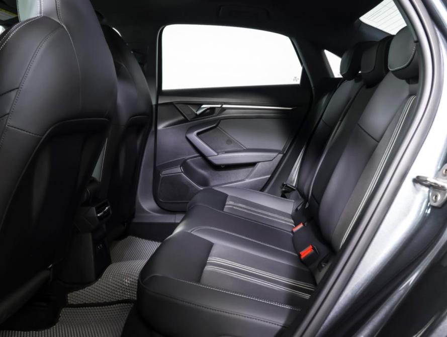 Audi A3 IV (8Y) Москва  - изображение 12