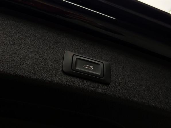 Audi Q5 I (8R) Рестайлинг с пробегом 2013 года, цена 2 299 000 рублей, 148215 км, внедорожник, Автокод Объявления