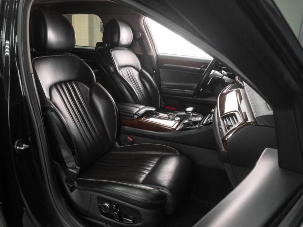 Genesis G90 I с пробегом 2016 года, цена 3 299 000 рублей, 180287 км, седан, Автокод Объявления