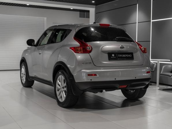 Nissan Juke I с пробегом 2012 года, цена 895 000 рублей, 194652 км, внедорожник, Автокод Объявления