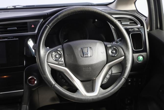 Honda Shuttle II с пробегом 2015 года, цена 1 259 000 рублей, 129012 км, универсал, Автокод Объявления