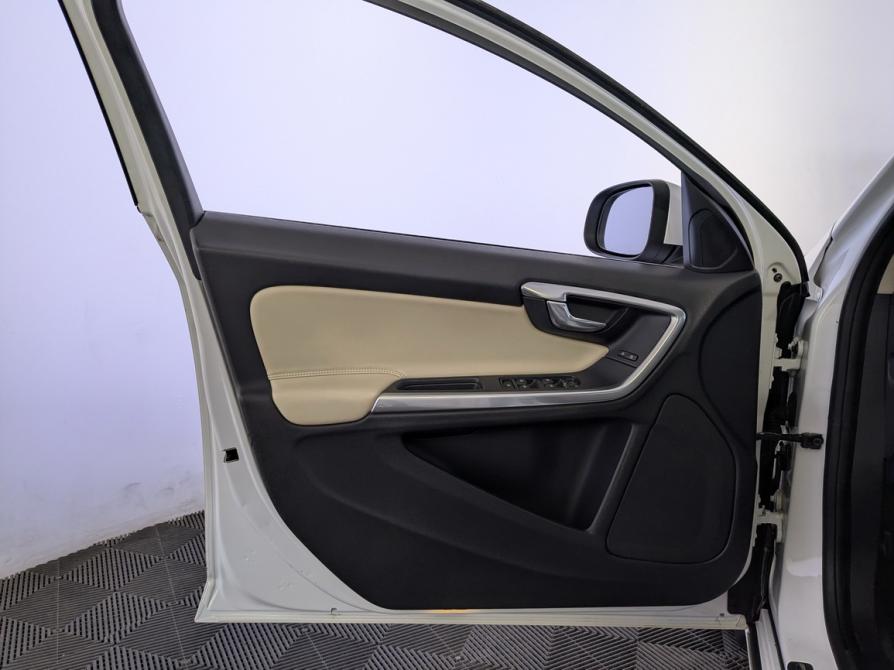 Volvo S60 II Рестайлинг Москва  - изображение 19
