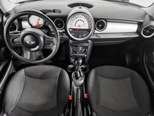 Mini Hatch II (R56) Рестайлинг с пробегом 2012 года, цена 949 000 рублей, 111076 км, хэтчбек, Автокод Объявления