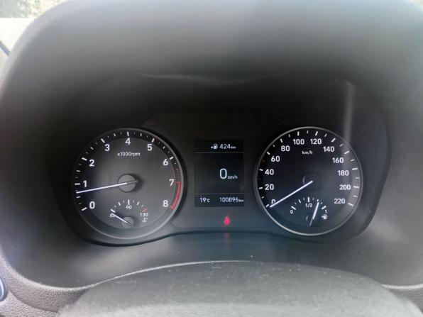 Hyundai Solaris II с пробегом 2019 года, цена 1 049 000 рублей, 100891 км, седан, Автокод Объявления