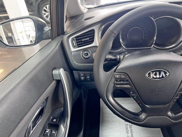 Kia Ceed II с пробегом 2013 года, цена 1 095 000 рублей, 92370 км, хэтчбек, Автокод Объявления