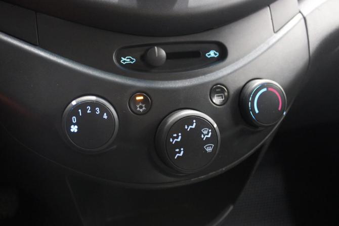 Chevrolet Spark III с пробегом 2011 года, цена 598 000 рублей, 89073 км, хэтчбек, Автокод Объявления