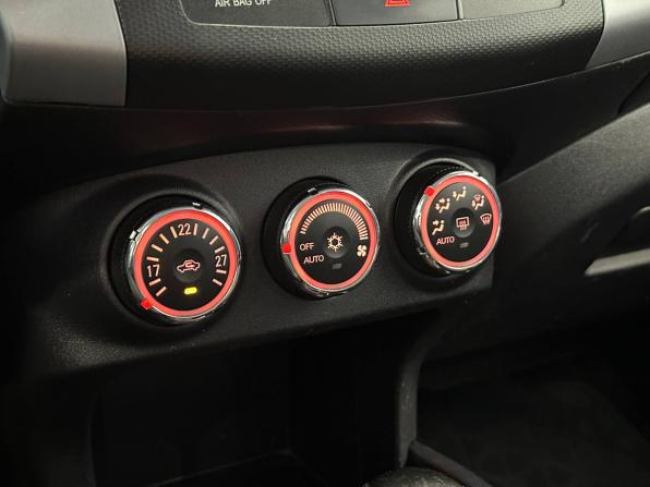 Mitsubishi Outlander II Рестайлинг с пробегом 2011 года, цена 997 000 рублей, 189781 км, внедорожник, Автокод Объявления