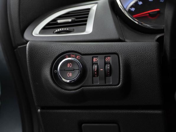 Opel Astra J Рестайлинг с пробегом 2012 года, цена 1 063 444 рубля, 98081 км, хэтчбек, Автокод Объявления