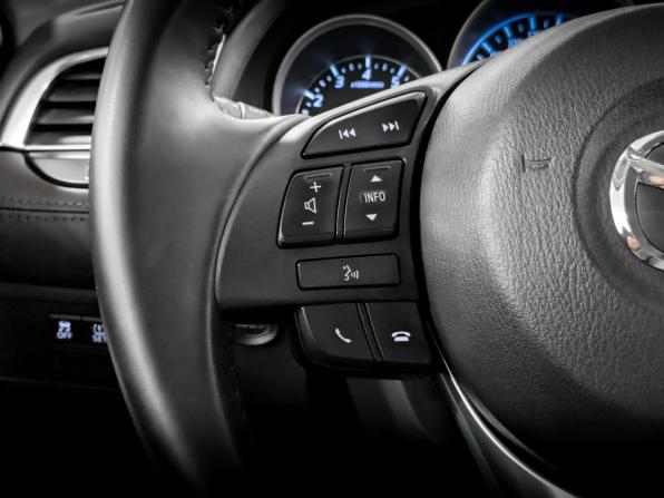 Mazda 6 III (GJ) Рестайлинг с пробегом 2015 года, цена 1 690 000 рублей, 162037 км, седан, Автокод Объявления