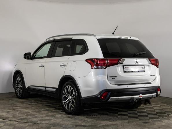Mitsubishi Outlander III Рестайлинг 2 с пробегом 2015 года, цена 1 499 000 рублей, 259760 км, внедорожник, Автокод Объявления