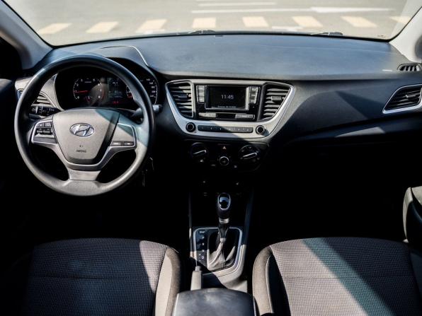 Hyundai Solaris II с пробегом 2018 года, цена 1 350 000 рублей, 140000 км, седан, Автокод Объявления