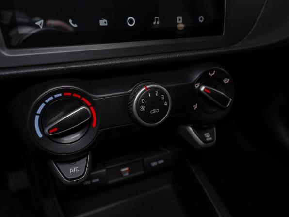 Kia Rio IV Рестайлинг с пробегом 2021 года, цена 1 595 000 рублей, 113055 км, хэтчбек, Автокод Объявления