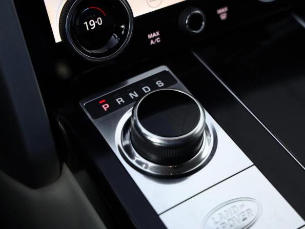 Land Rover Range Rover IV Рестайлинг с пробегом 2018 года, цена 6 224 000 рублей, 139366 км, внедорожник, Автокод Объявления