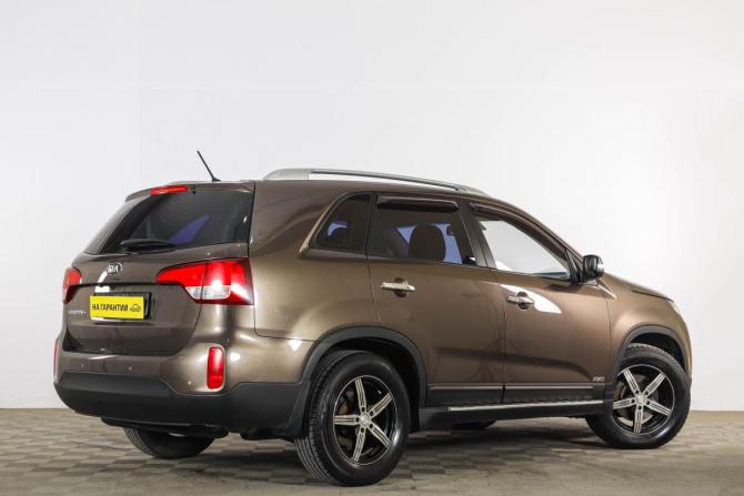 Kia Sorento II Рестайлинг с пробегом 2014 года, цена 1 979 000 рублей, 181000 км, внедорожник, Автокод Объявления