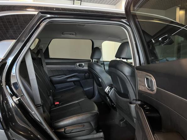 Kia Sorento IV с пробегом 2021 года, цена 3 900 000 рублей, 71500 км, внедорожник, Автокод Объявления