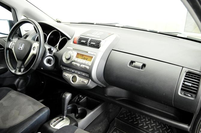 Honda Jazz I Рестайлинг с пробегом 2008 года, цена 619 000 рублей, 135000 км, хэтчбек, Автокод Объявления