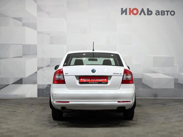Skoda Octavia II (A5) Рестайлинг с пробегом 2012 года, цена 850 000 рублей, 212504 км, лифтбек, Автокод Объявления