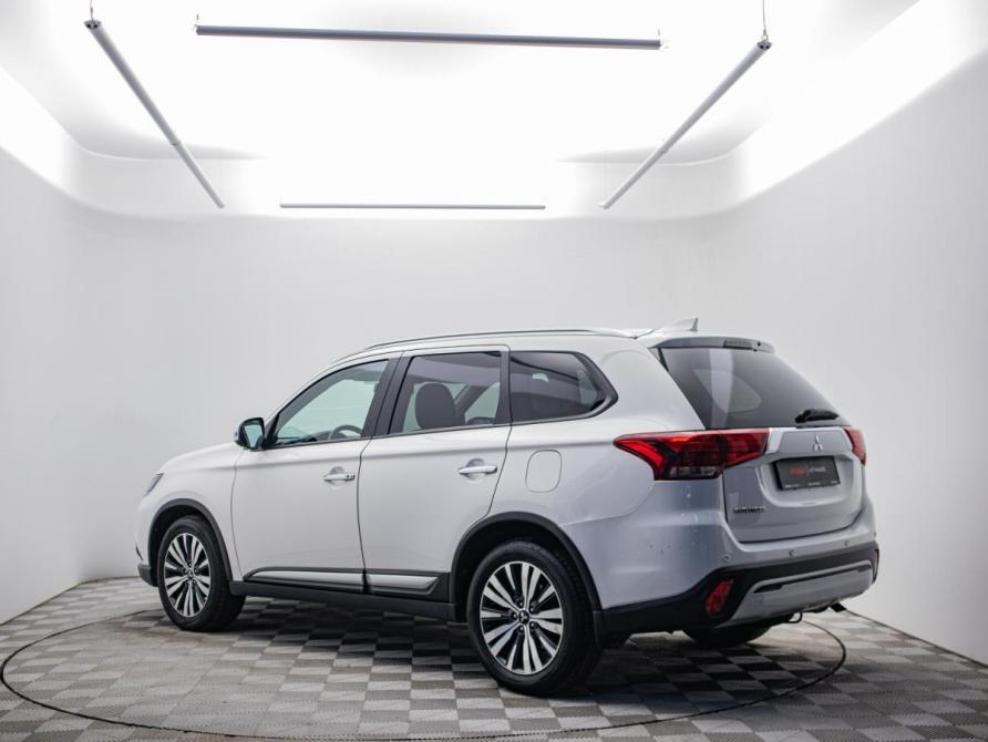 Mitsubishi Outlander III Рестайлинг 3 Москва  - изображение 7