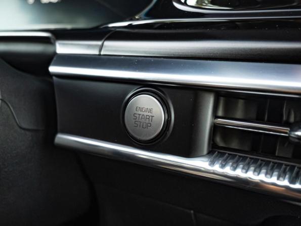 Kia K5 III с пробегом 2020 года, цена 2 900 000 рублей, 87914 км, седан, Автокод Объявления
