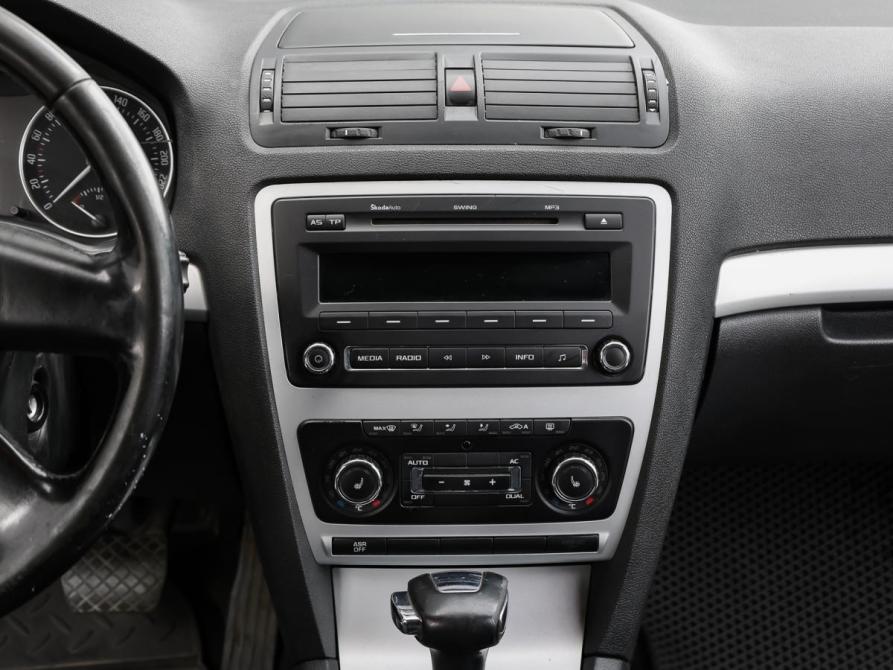 Skoda Octavia II (A5) Рестайлинг Москва  - изображение 12