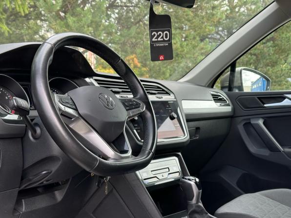 Volkswagen Tiguan II Рестайлинг с пробегом 2021 года, цена 2 469 000 рублей, 114293 км, внедорожник, Автокод Объявления