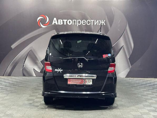 Honda Freed I с пробегом 2011 года, цена 1 120 000 рублей, 220731 км, компактвэн, Автокод Объявления