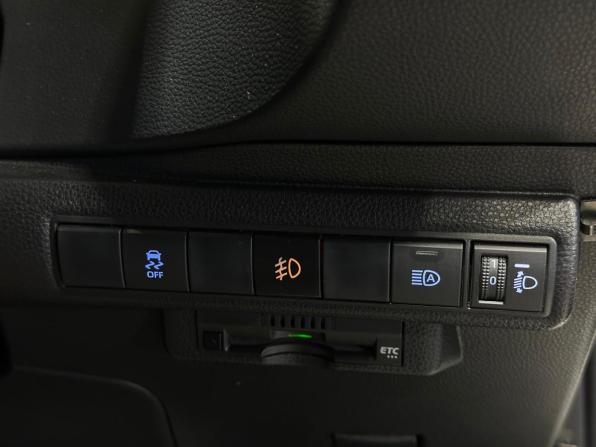 Toyota Corolla XII (E210) с пробегом 2018 года, цена 1 690 000 рублей, 68247 км, хэтчбек, Автокод Объявления