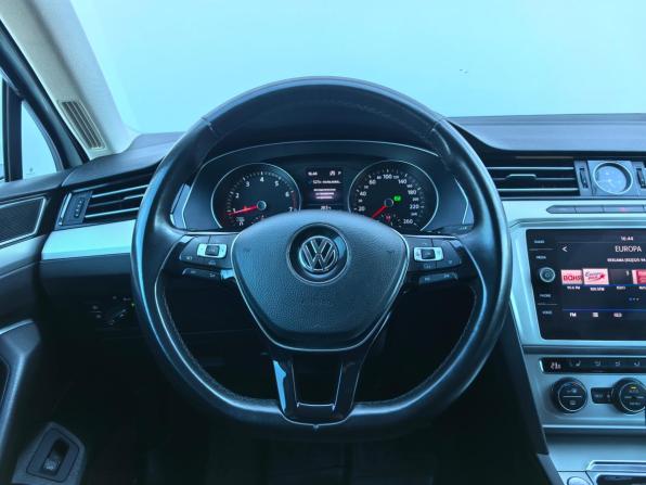 Volkswagen Passat B8 с пробегом 2018 года, цена 1 690 000 рублей, 153000 км, универсал, Автокод Объявления