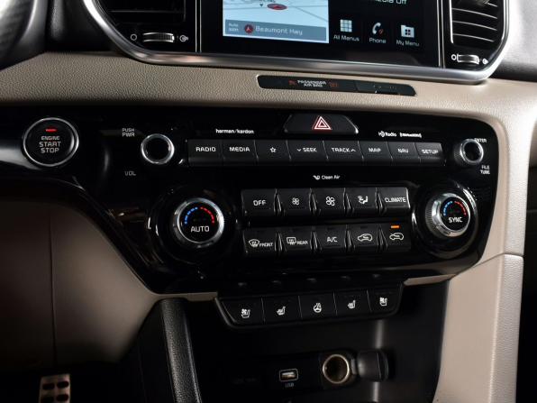 Kia Sportage IV Рестайлинг с пробегом 2021 года, цена 2 189 997 рублей, 39338 км, внедорожник, Автокод Объявления