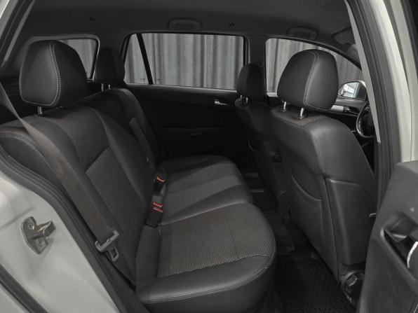 Opel Astra H Рестайлинг с пробегом 2014 года, цена 585 000 рублей, 164000 км, универсал, Автокод Объявления