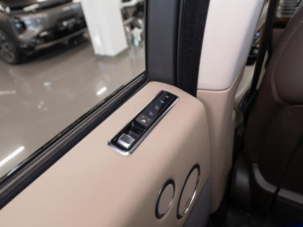 Land Rover Range Rover IV Рестайлинг с пробегом 2018 года, цена 6 550 000 рублей, 180230 км, внедорожник, Автокод Объявления