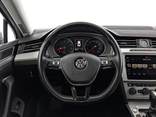 Volkswagen Passat B8 с пробегом 2018 года, цена 1 595 000 рублей, 248900 км, седан, Автокод Объявления