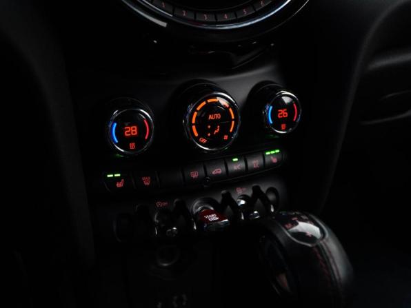 Mini Hatch III (F55/F56) с пробегом 2017 года, цена 2 133 077 рублей, 125865 км, хэтчбек, Автокод Объявления